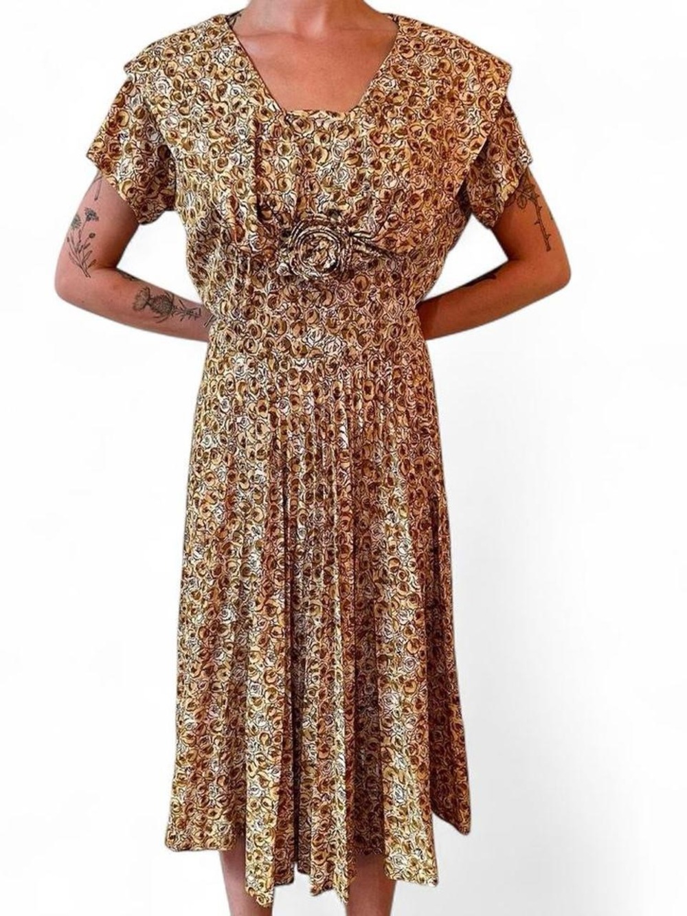 Vintage 1950s Gold Floral Pleated Midi Dress